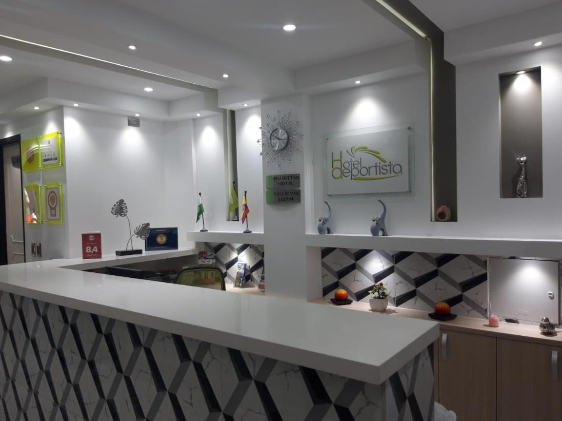 Hotel El Deportista メデジン エクステリア 写真