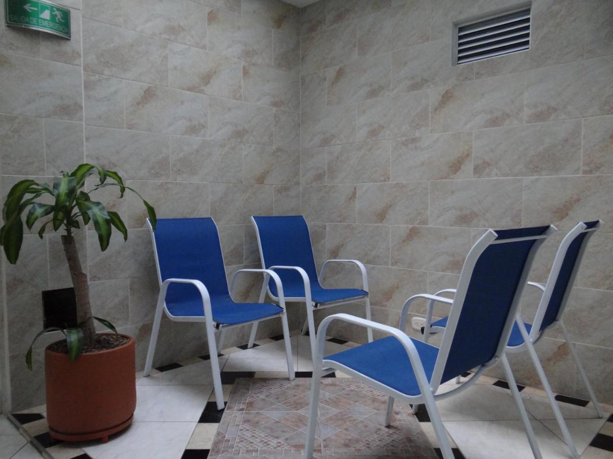 Hotel El Deportista メデジン エクステリア 写真