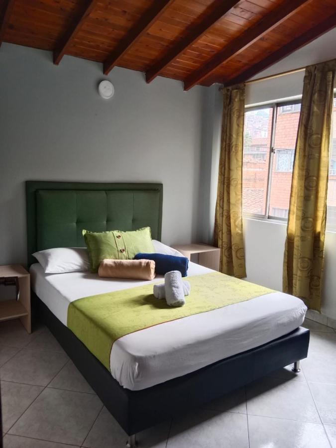 Hotel El Deportista メデジン エクステリア 写真