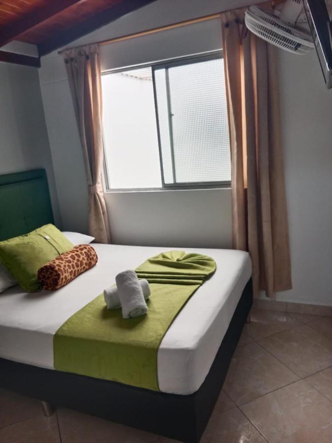 Hotel El Deportista メデジン エクステリア 写真