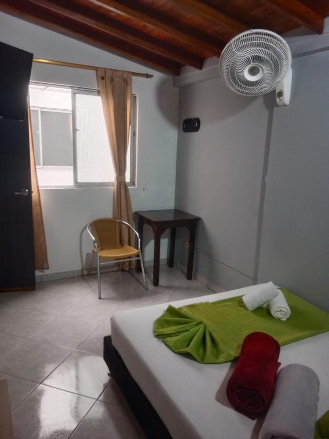 Hotel El Deportista メデジン エクステリア 写真