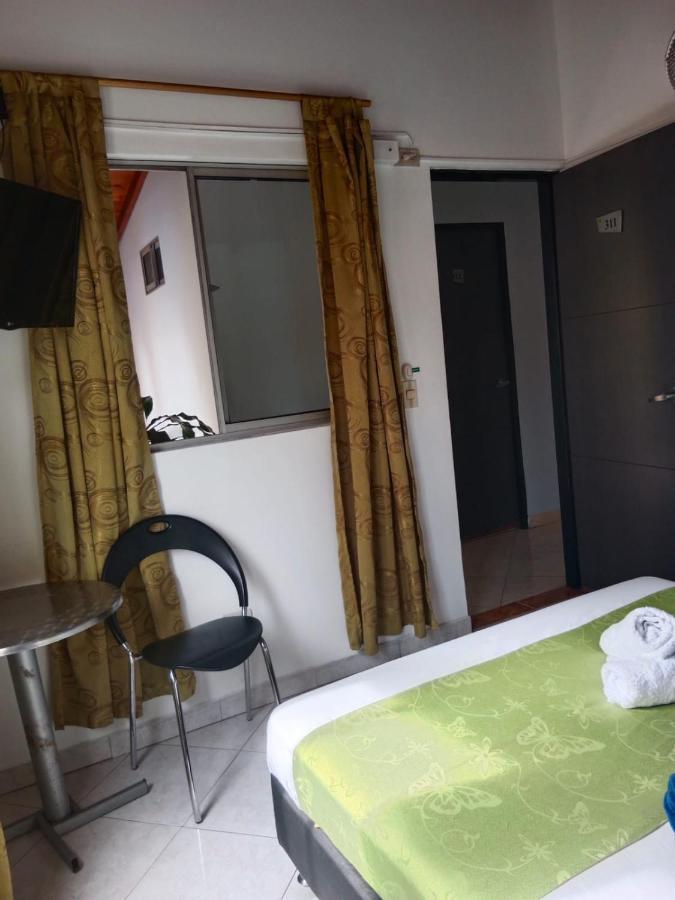Hotel El Deportista メデジン エクステリア 写真