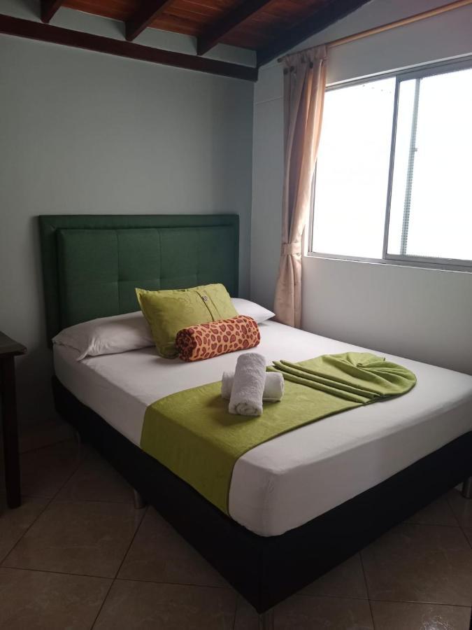 Hotel El Deportista メデジン エクステリア 写真