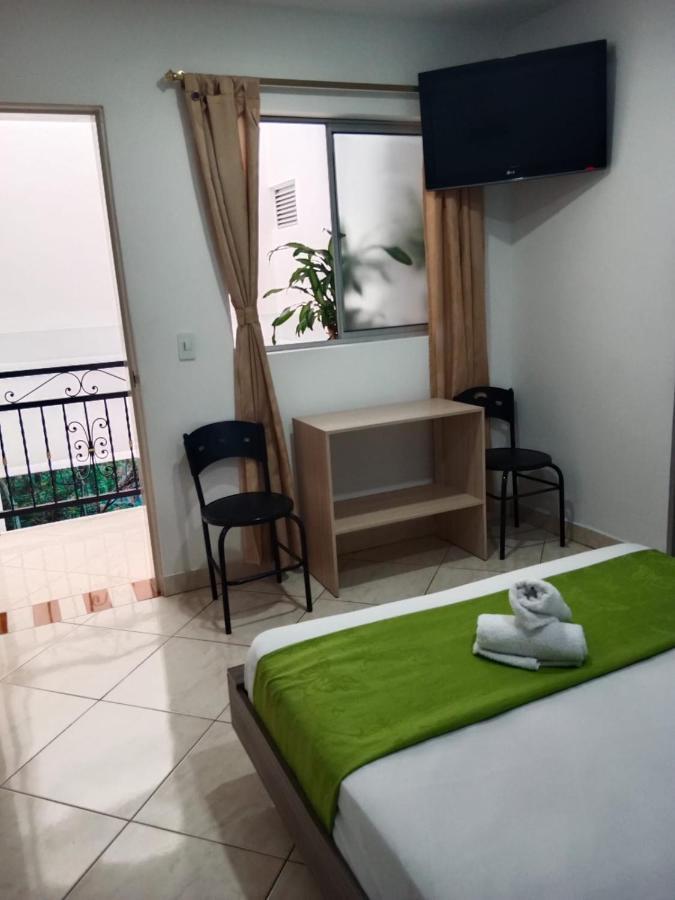 Hotel El Deportista メデジン エクステリア 写真